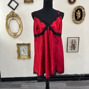 Vintage Y2K Red Satin Lace Slip Dress by Cacique size 14/16